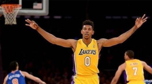 圣西罗展现 圣西罗展现